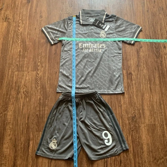 Real Madrid 2024 Third MBAPPE Soccer Jersey & Shorts Size Large (26) New - Picture 4 of 8